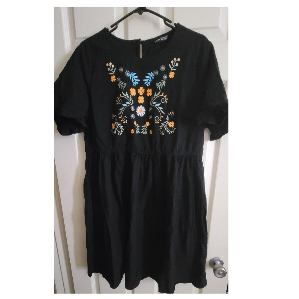  Maternity  Maternity Embroidery Floral Dress